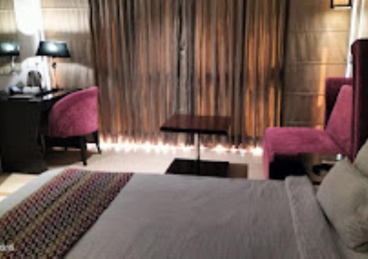 Hotel Siddharth Premiere Chandrapur Eksteriør billede