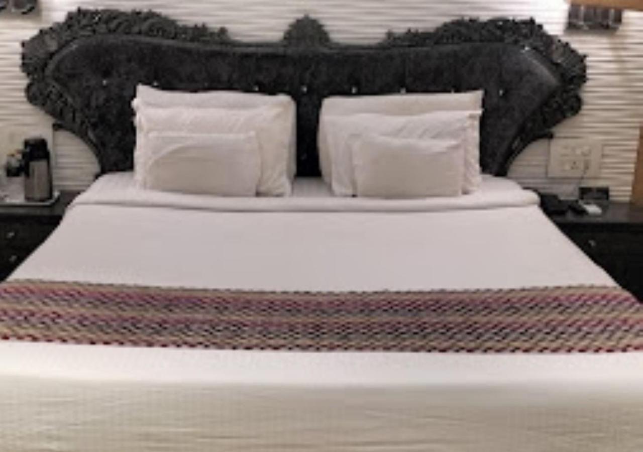 Hotel Siddharth Premiere Chandrapur Eksteriør billede