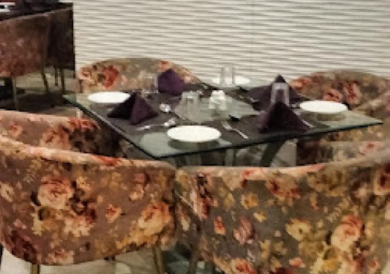 Hotel Siddharth Premiere Chandrapur Eksteriør billede