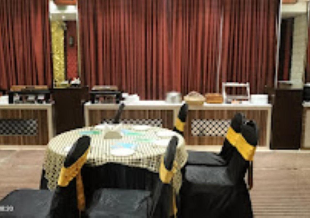 Hotel Siddharth Premiere Chandrapur Eksteriør billede