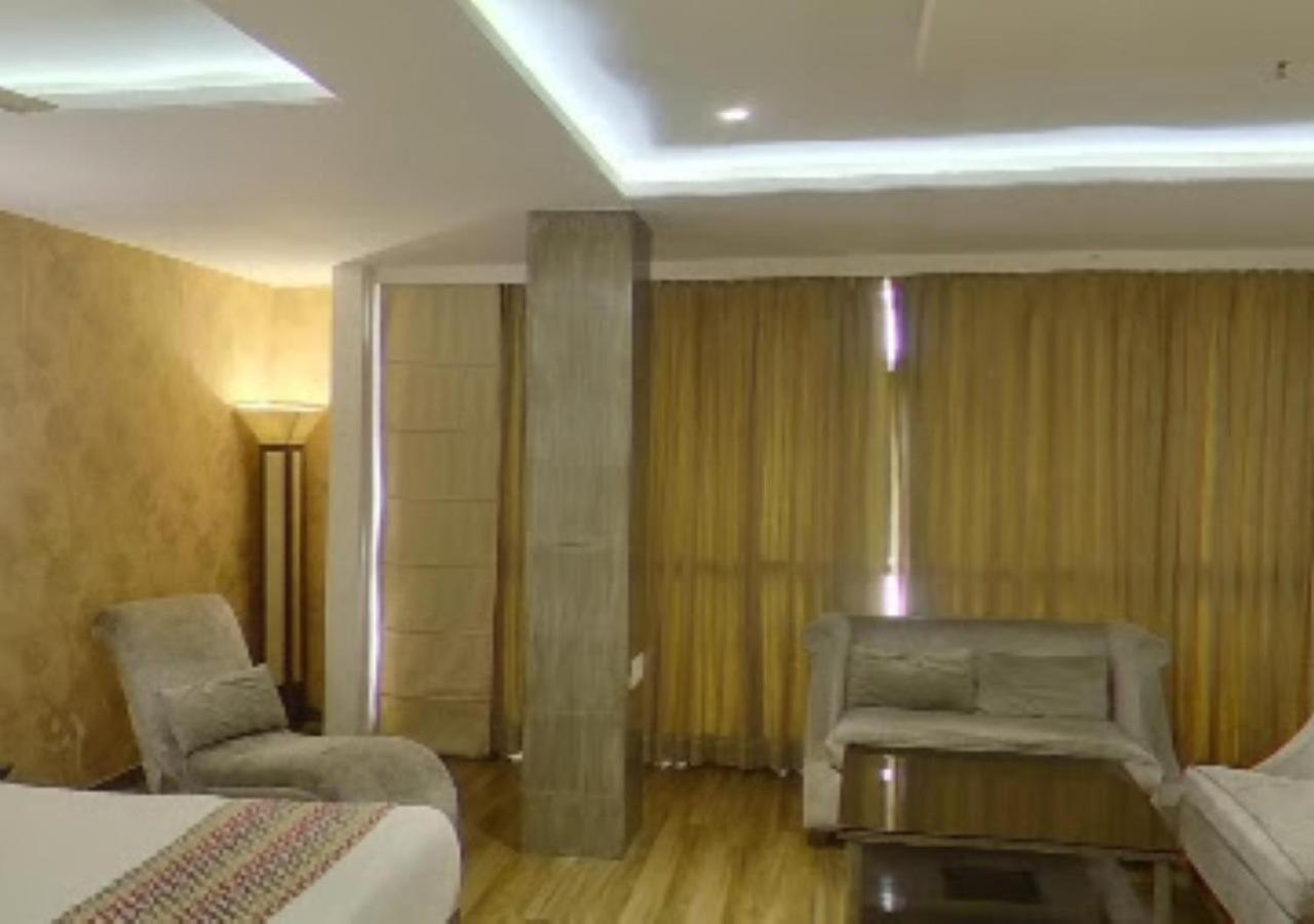 Hotel Siddharth Premiere Chandrapur Eksteriør billede